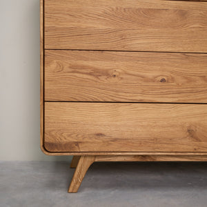 Comò in legno massello di rovere Geneva 3 | NordicStory