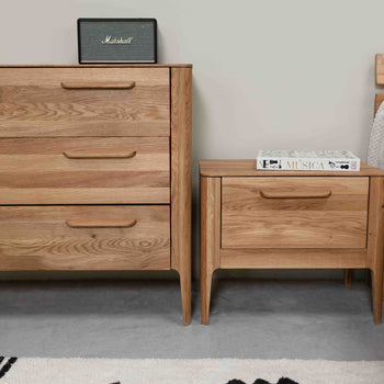 Aparador Cómoda de madera maciza de roble Atlanta, 120 x 46,8 x 78,6 cm. | NordicStory