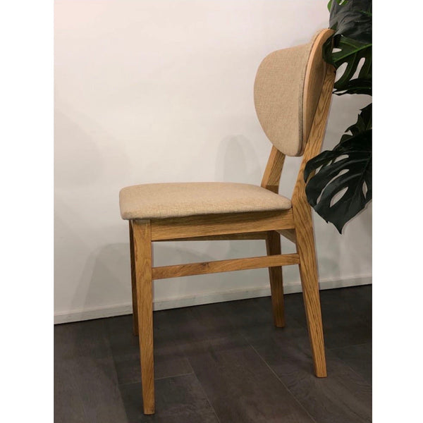 Pack de 2 o 4 Sillas de Comedor Nova, Estructura de Madera Maciza de Roble, Tapizado | NordicStory
