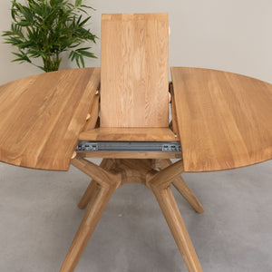 Mesa de comedor redonda y extensible de madera maciza roble Carmen | NordicStory