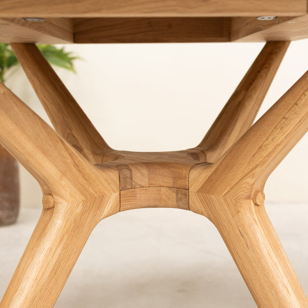 Mesa de comedor redonda y extensible de madera maciza roble Carmen | NordicStory