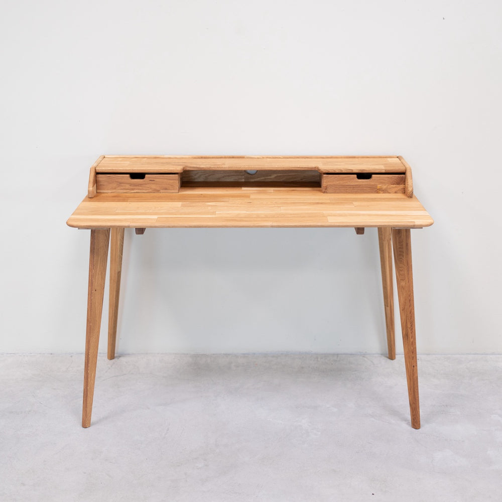 Mesa escritorio de madera maciza de roble Ana, 120 x 65 x 84,5 cm. | NordicStory