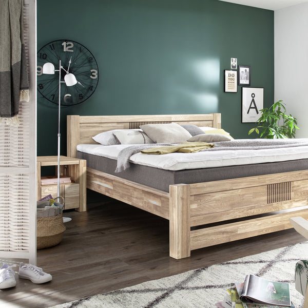 Mesita de noche de madera maciza de roble Valencia, 52,8 x 40 x 45 cm. | NordicStory