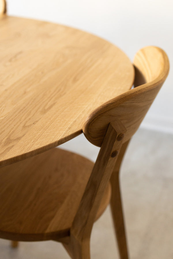 NordicStory Mesa extensible de comedor de madera maciza de roble Escandi 4 120-155 x 120 x 75 cm.